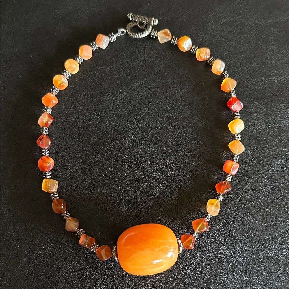Cornelian Polished Stones With Bakelite Focal Point Large Bead Vintage Necklace
